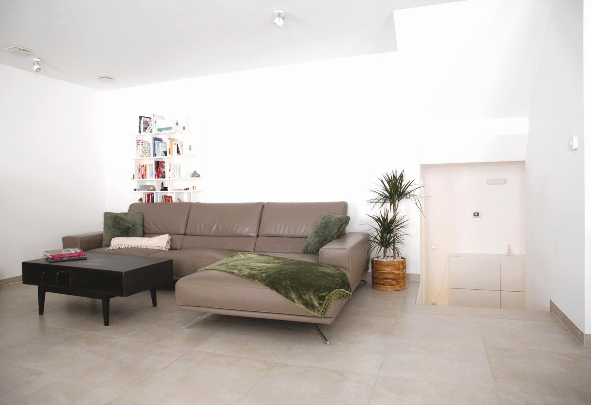 Beautiful Modern 2br With Big Terrace *